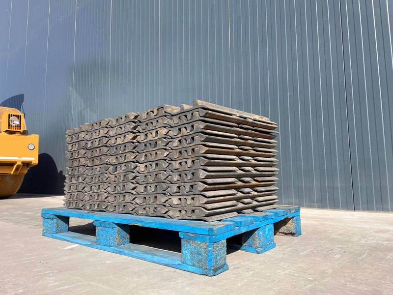 FIAT-HITACHI EX255 - Frame/ Châssis pour Engins de chantier: photos 2 FIAT-HITACHI EX255 - Frame/ Châssis pour Engins de chantier: photos 2