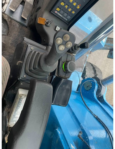 Pelle de manutention pour transport de déchets Fuchs MHL350: photos 17