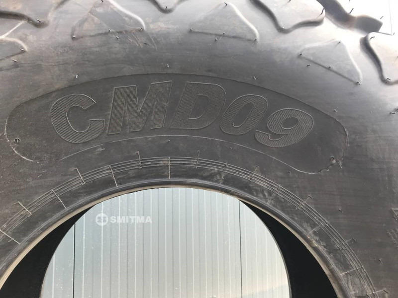 ITR 23.1 - 26 - Pneus et jantes pour Engins de chantier: photos 5 ITR 23.1 - 26 - Pneus et jantes pour Engins de chantier: photos 5