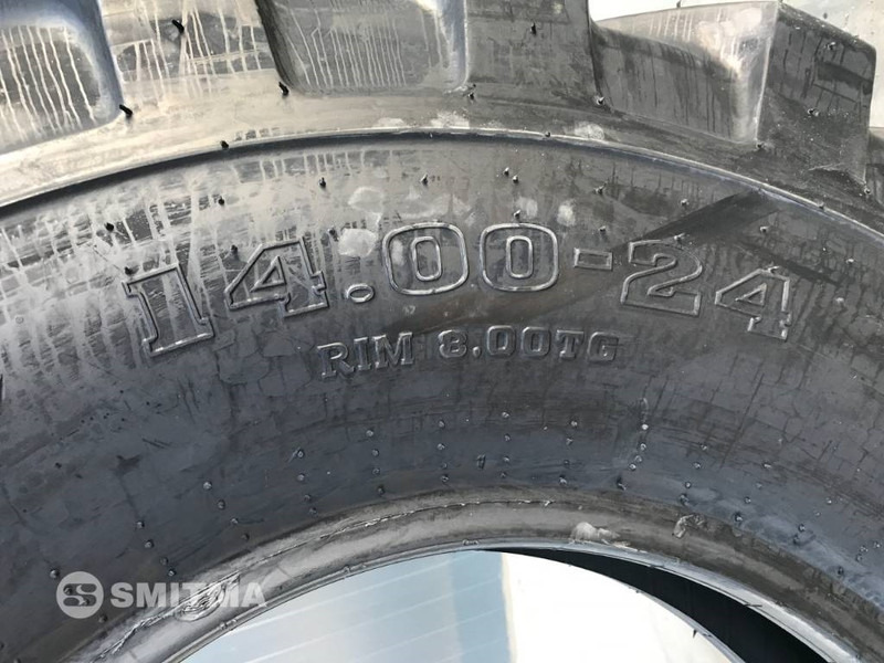 Magna 1400 x 24 - Pneus et jantes pour Engins de chantier: photos 5 Magna 1400 x 24 - Pneus et jantes pour Engins de chantier: photos 5