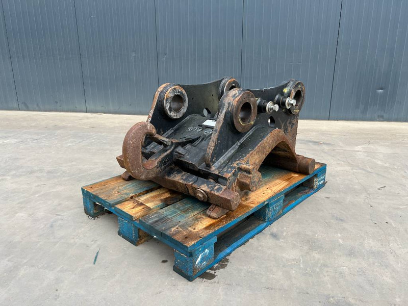 Verachtert CW45 - 330F - Attache rapide pour Engins de chantier: photos 1 Verachtert CW45 - 330F - Attache rapide pour Engins de chantier: photos 1