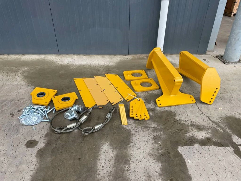 Volvo A35G - Hayon élévateur pour Engins de chantier: photos 4 Volvo A35G - Hayon élévateur pour Engins de chantier: photos 4