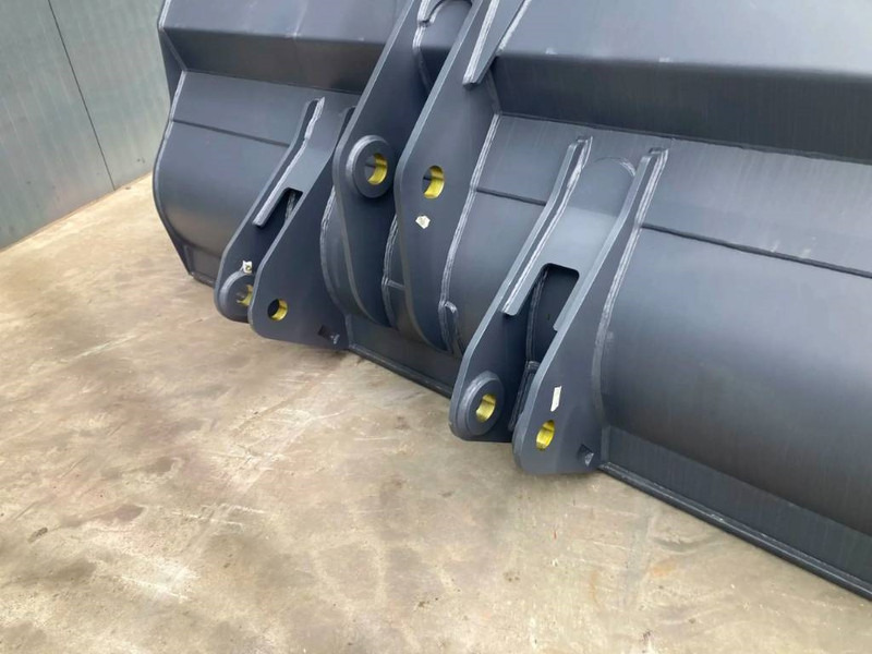 Volvo L110G - Godet pour Engins de chantier: photos 4 Volvo L110G - Godet pour Engins de chantier: photos 4