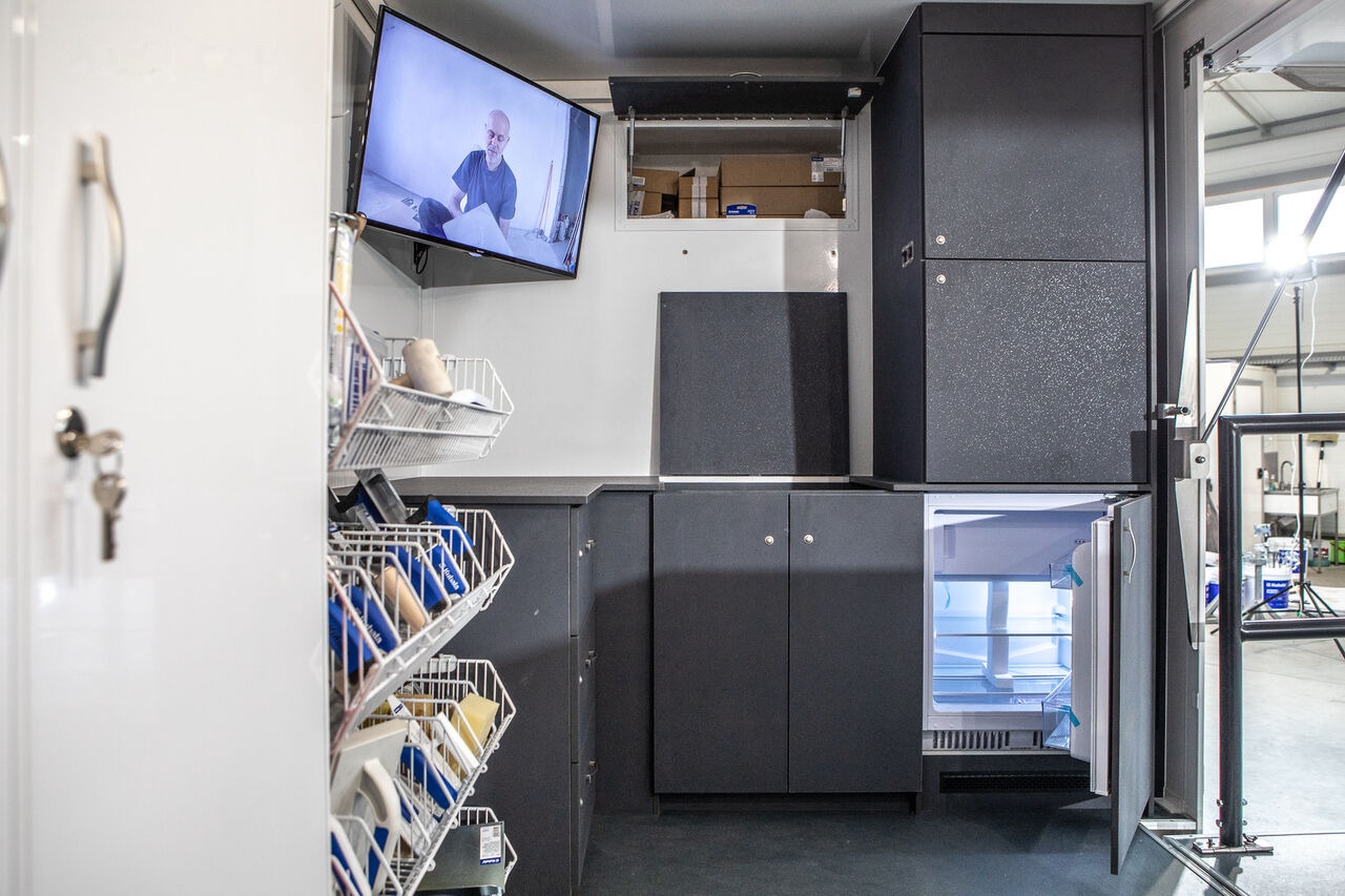 Camion magasin neuf Bannert EVENT, SZKOLENIA TARGI: photos 26 Camion magasin neuf Bannert EVENT, SZKOLENIA TARGI: photos 26