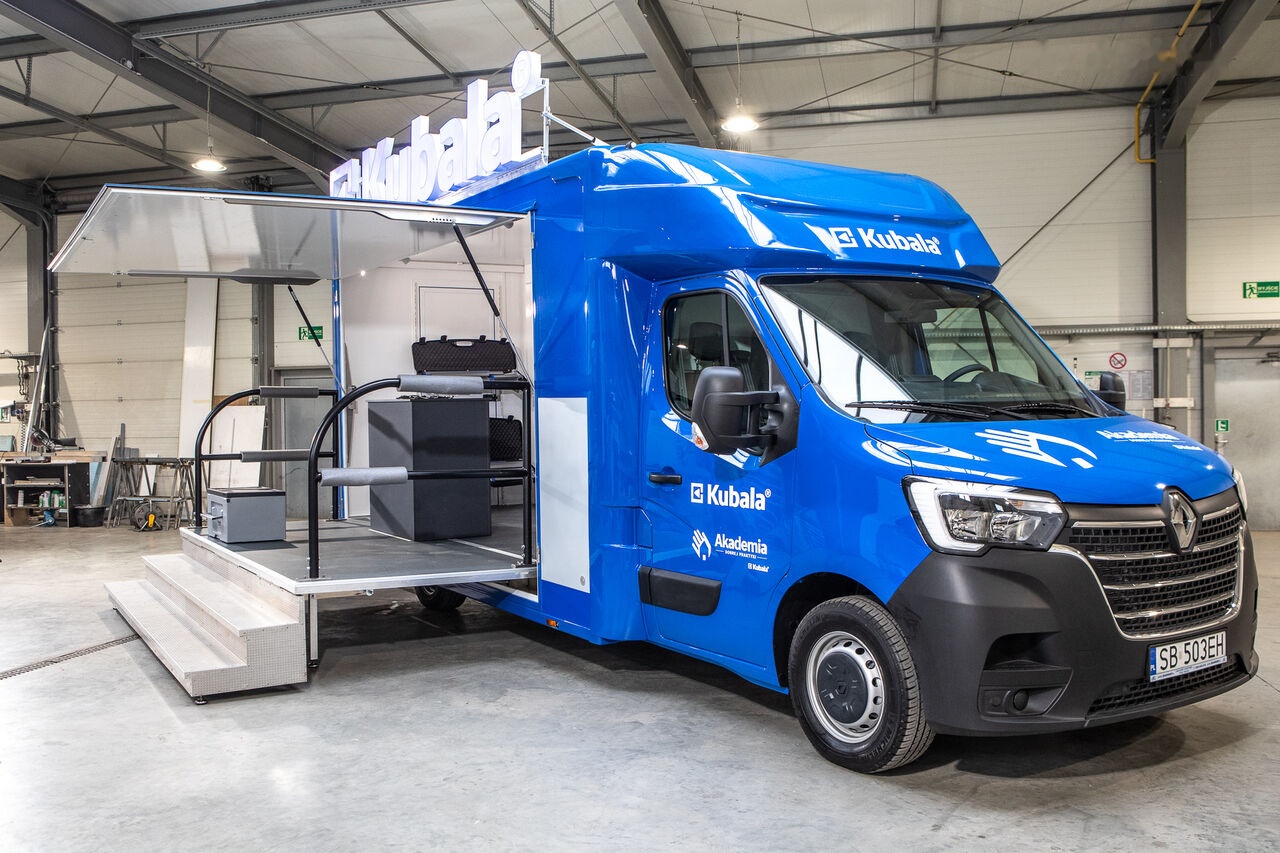 Camion magasin neuf Bannert EVENT, SZKOLENIA TARGI: photos 23 Camion magasin neuf Bannert EVENT, SZKOLENIA TARGI: photos 23