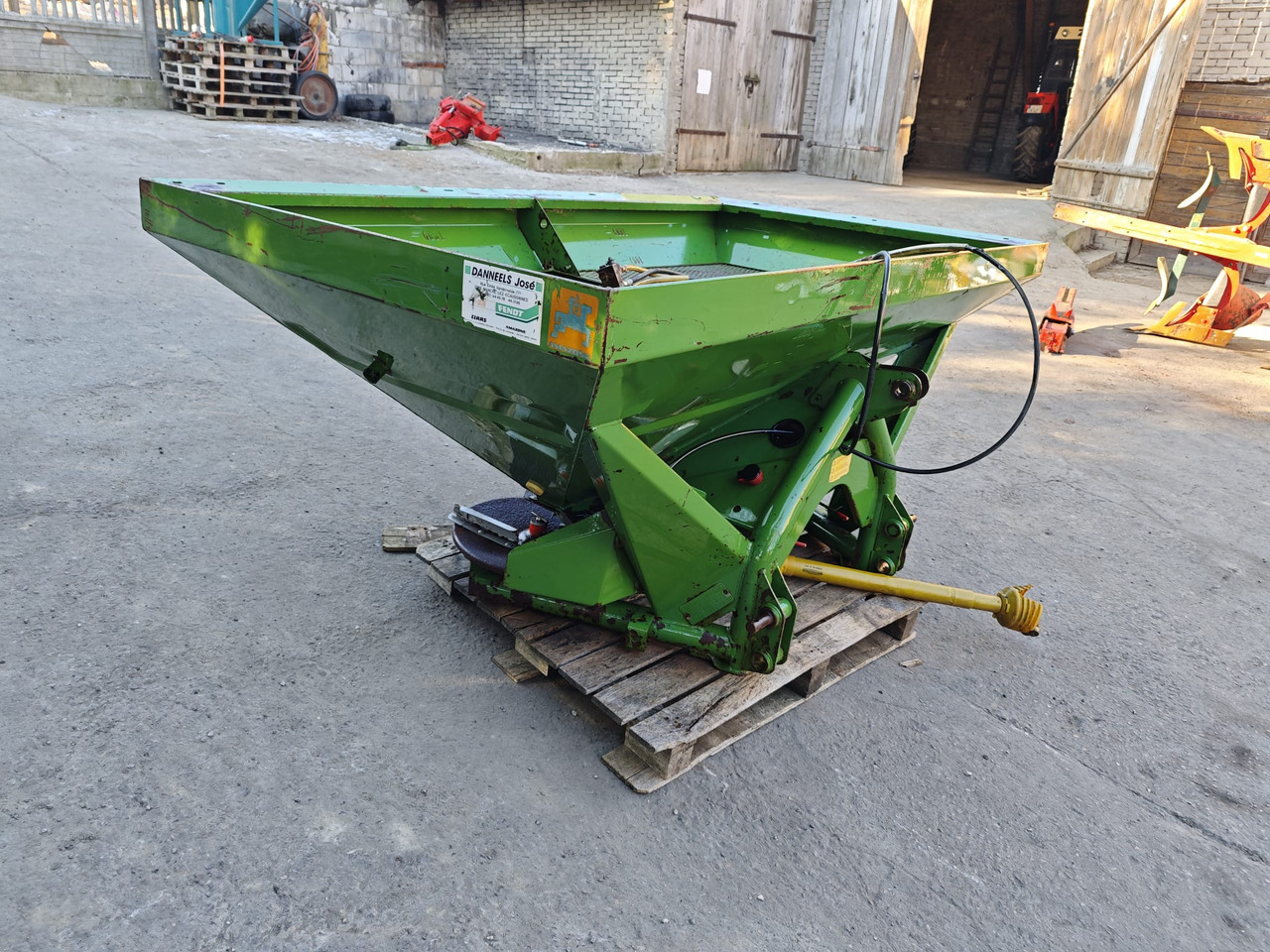 AMAZONE ZA-U 1001 - Distributeur d'engrais: photos 2 AMAZONE ZA-U 1001 - Distributeur d'engrais: photos 2