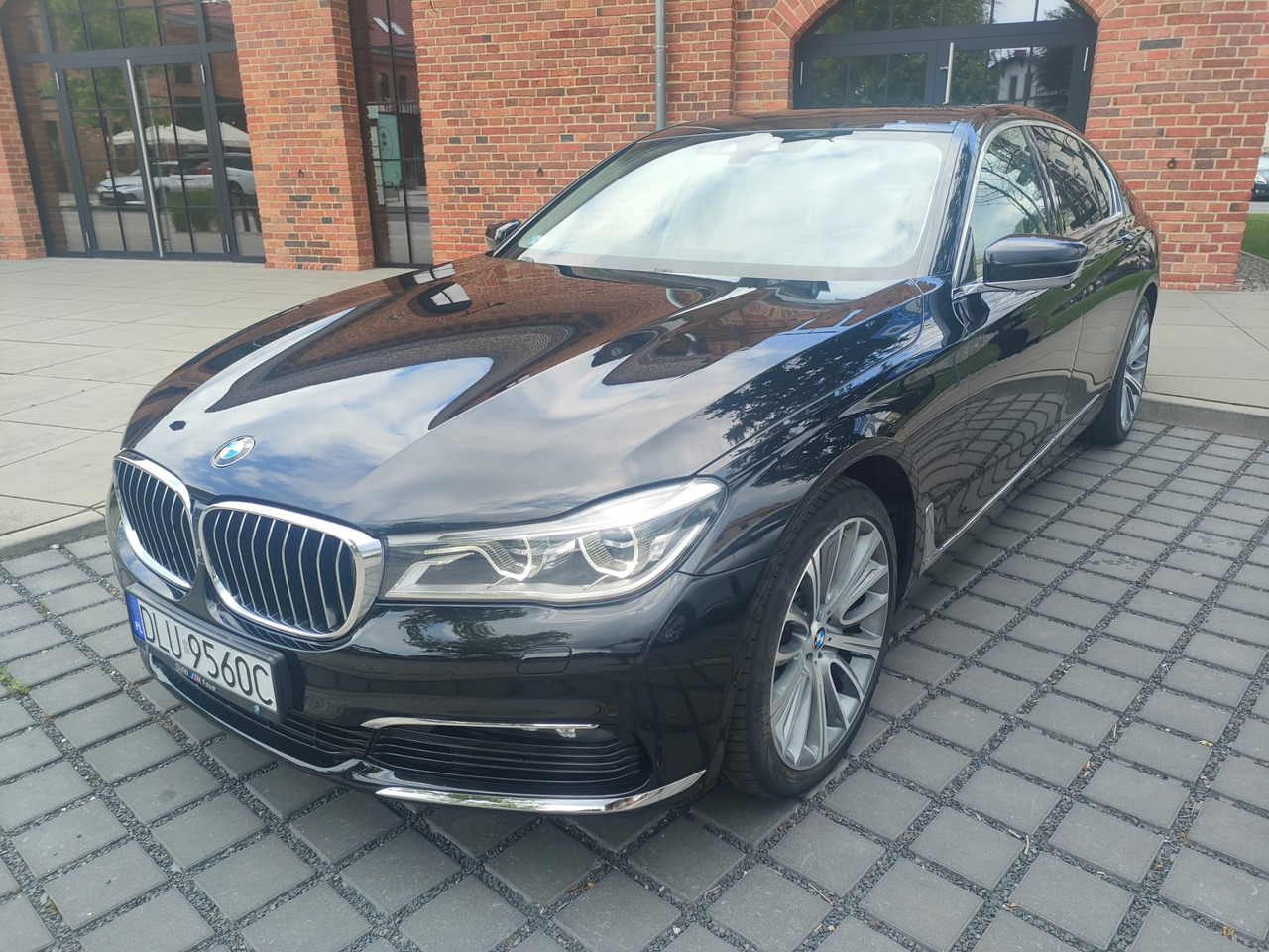 BMW 730D x-drive - Voiture: photos 1 BMW 730D x-drive - Voiture: photos 1