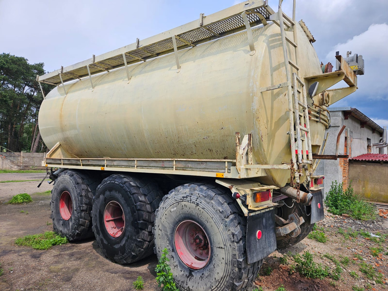 Beczka asenizacyjna Tridem 21000 - Tonne à lisier: photos 2 Beczka asenizacyjna Tridem 21000 - Tonne à lisier: photos 2