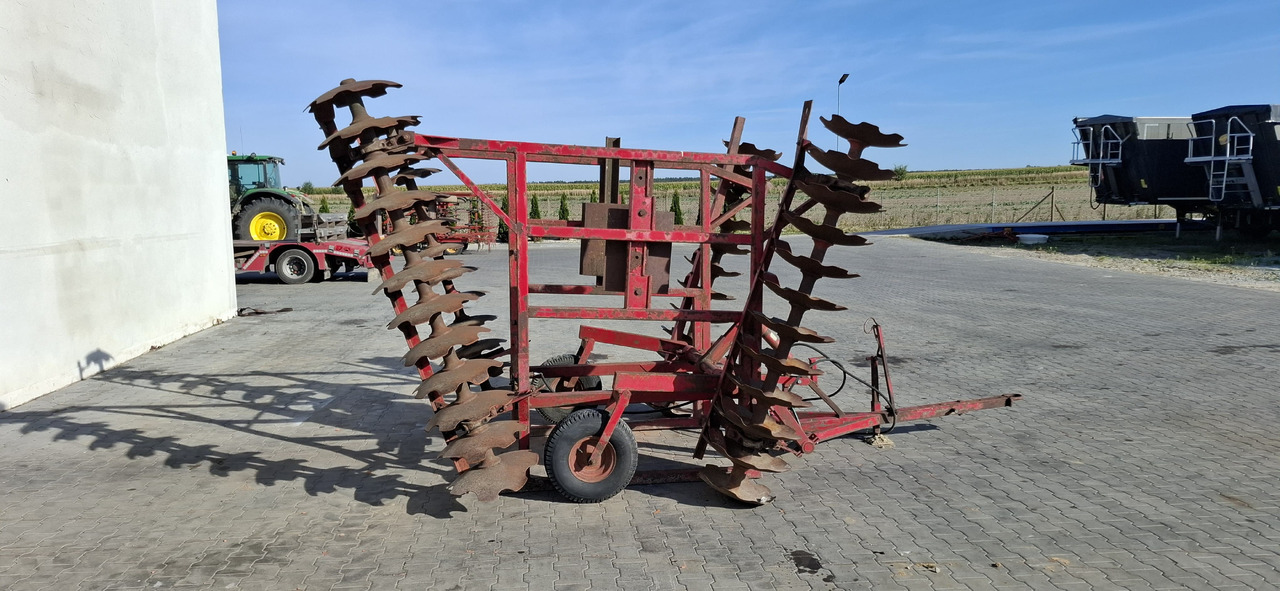 Brona talerzowa 4.4 m - Cover crop: photos 3 Brona talerzowa 4.4 m - Cover crop: photos 3