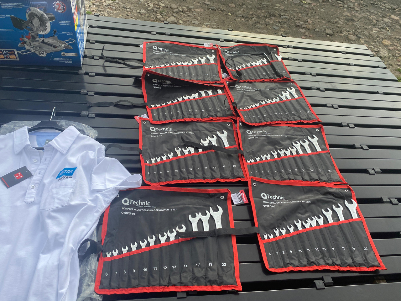 Norton, Dedra ukośnica, zestaw kluczy, lampa z czujnikiem, koszulka Polo - Outil automobile: photos 3 Norton, Dedra ukośnica, zestaw kluczy, lampa z czujnikiem, koszulka Polo - Outil automobile: photos 3