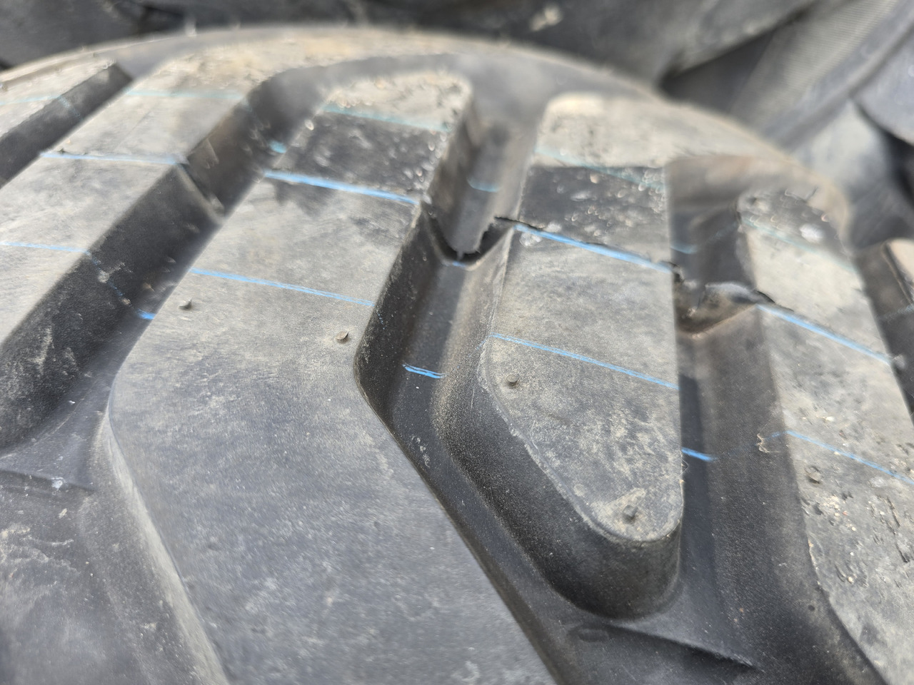 STARCO 480/45-17 - Roue complète pour Machine agricole: photos 3 STARCO 480/45-17 - Roue complète pour Machine agricole: photos 3