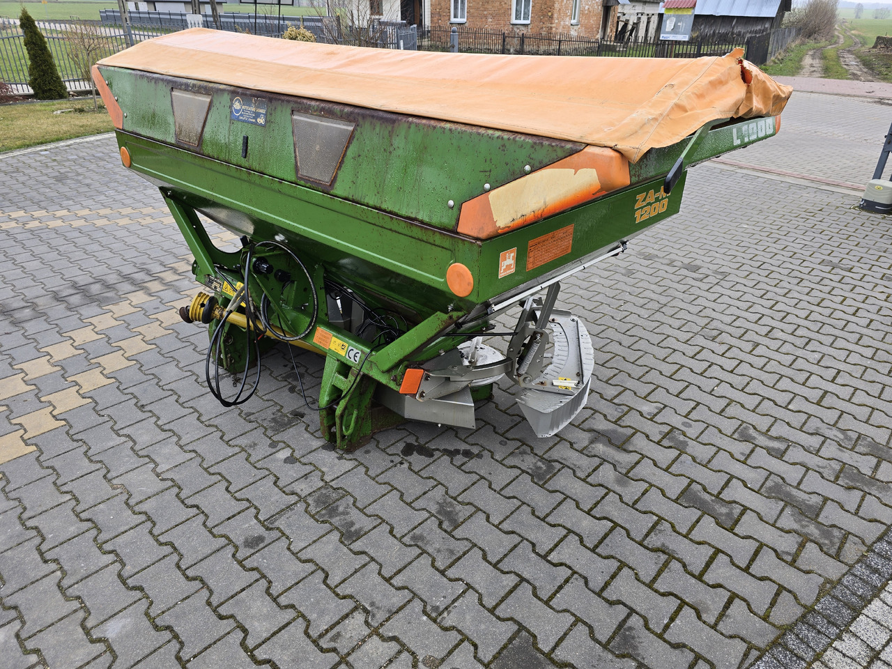 Amazone ZA-M Novix 2200 - Distributeur d'engrais: photos 2 Amazone ZA-M Novix 2200 - Distributeur d'engrais: photos 2