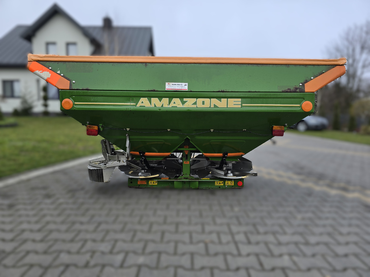 Amazone ZA-M Novix 2200 - Distributeur d'engrais: photos 1 Amazone ZA-M Novix 2200 - Distributeur d'engrais: photos 1