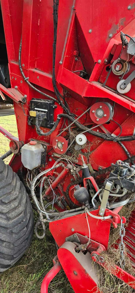 Lely RP 545 - Presse à balles rondes: photos 4 Lely RP 545 - Presse à balles rondes: photos 4