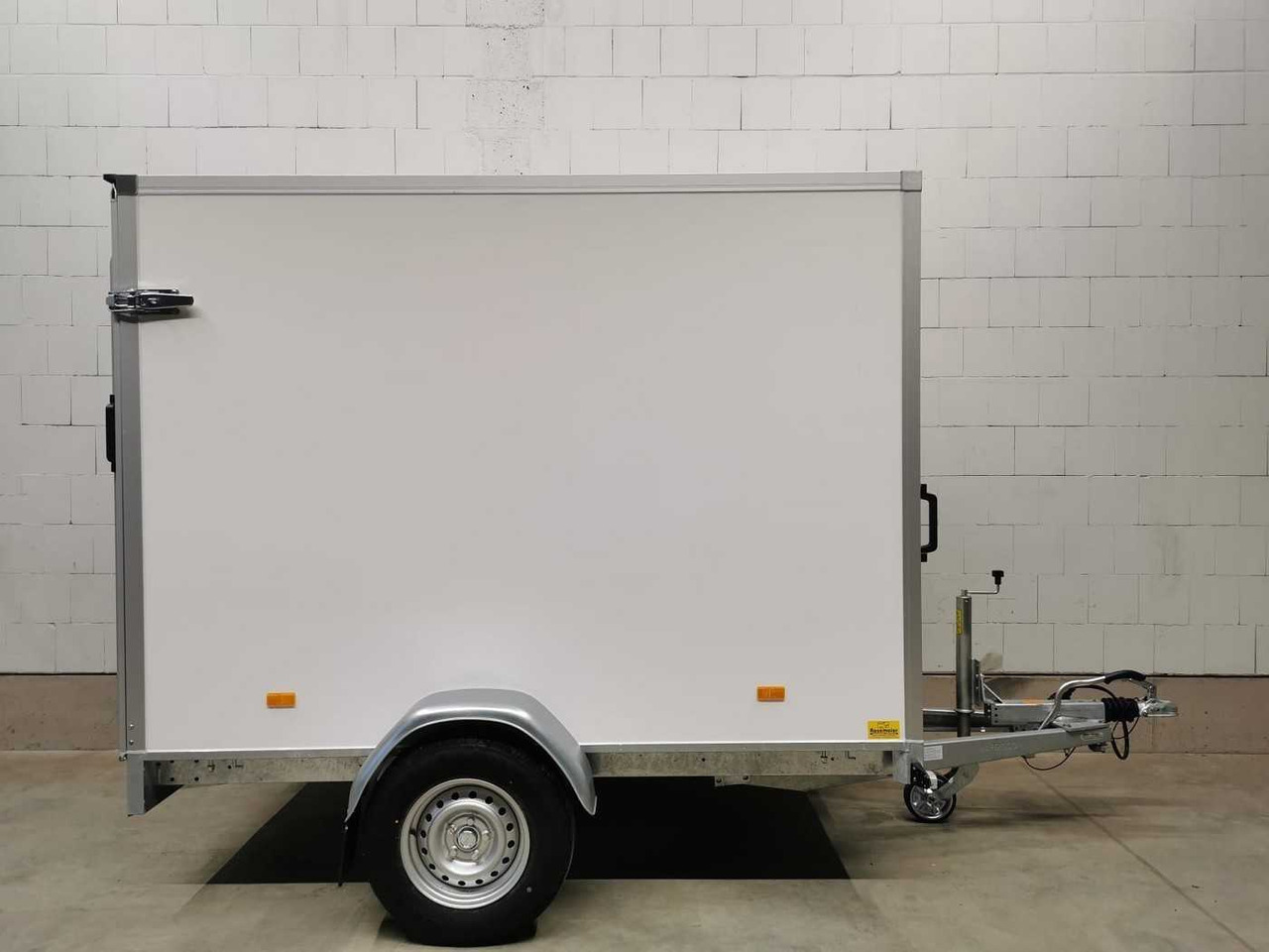 HAPERT Sapphire L-1 Rampe Kofferanhänger - Remorque fourgon: photos 2 HAPERT Sapphire L-1 Rampe Kofferanhänger - Remorque fourgon: photos 2