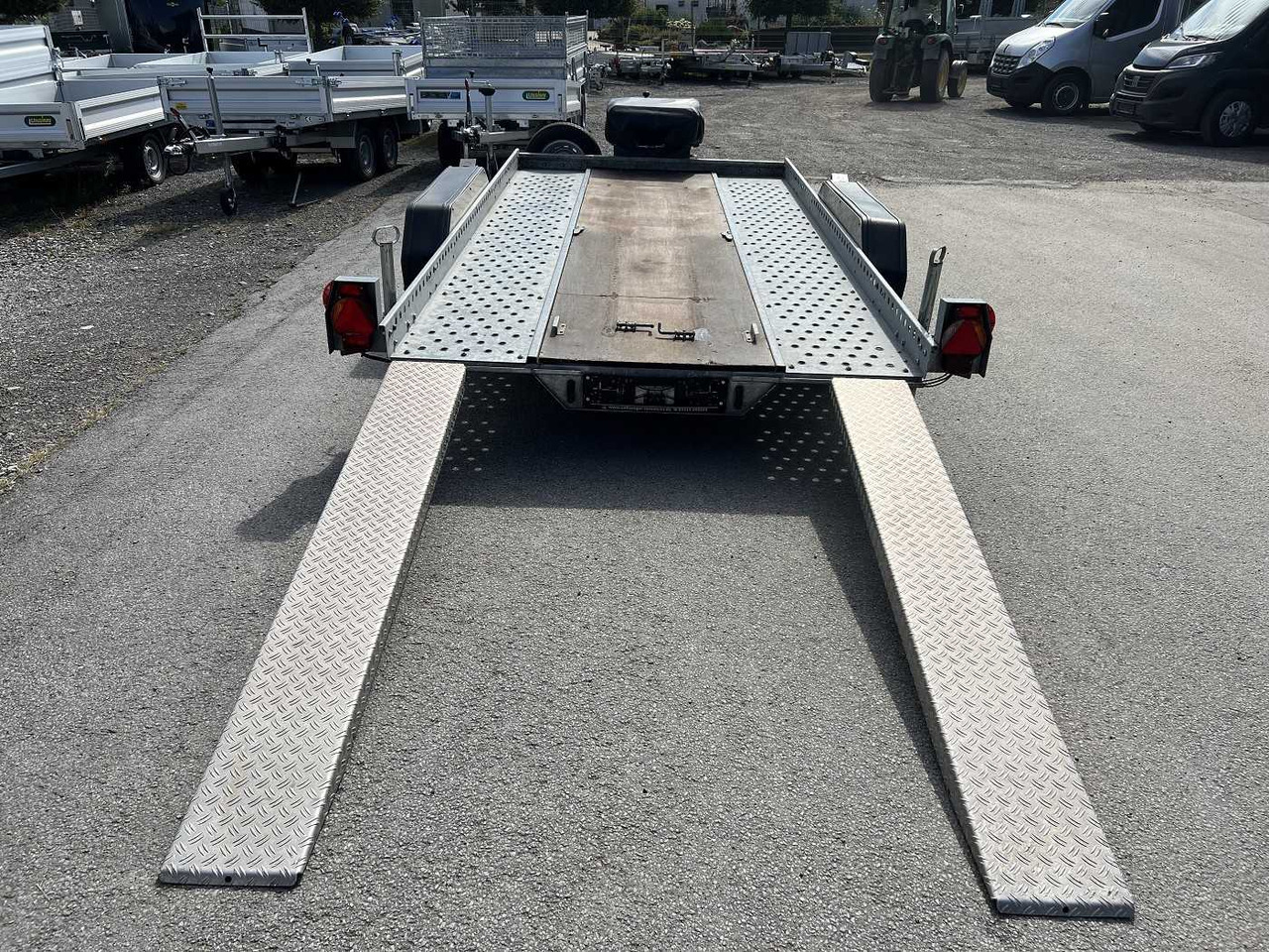 HUMBAUR A1R Autotransporter - Remorque porte-voitures: photos 4 HUMBAUR A1R Autotransporter - Remorque porte-voitures: photos 4