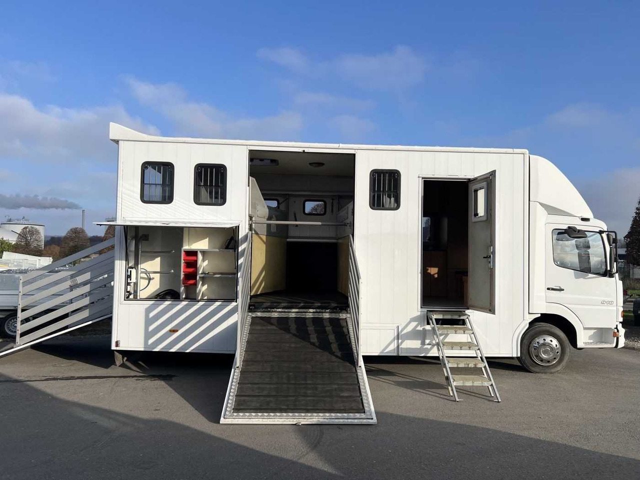 Camion chevaux MERCEDES-BENZ Atego 918 LKW: photos 24