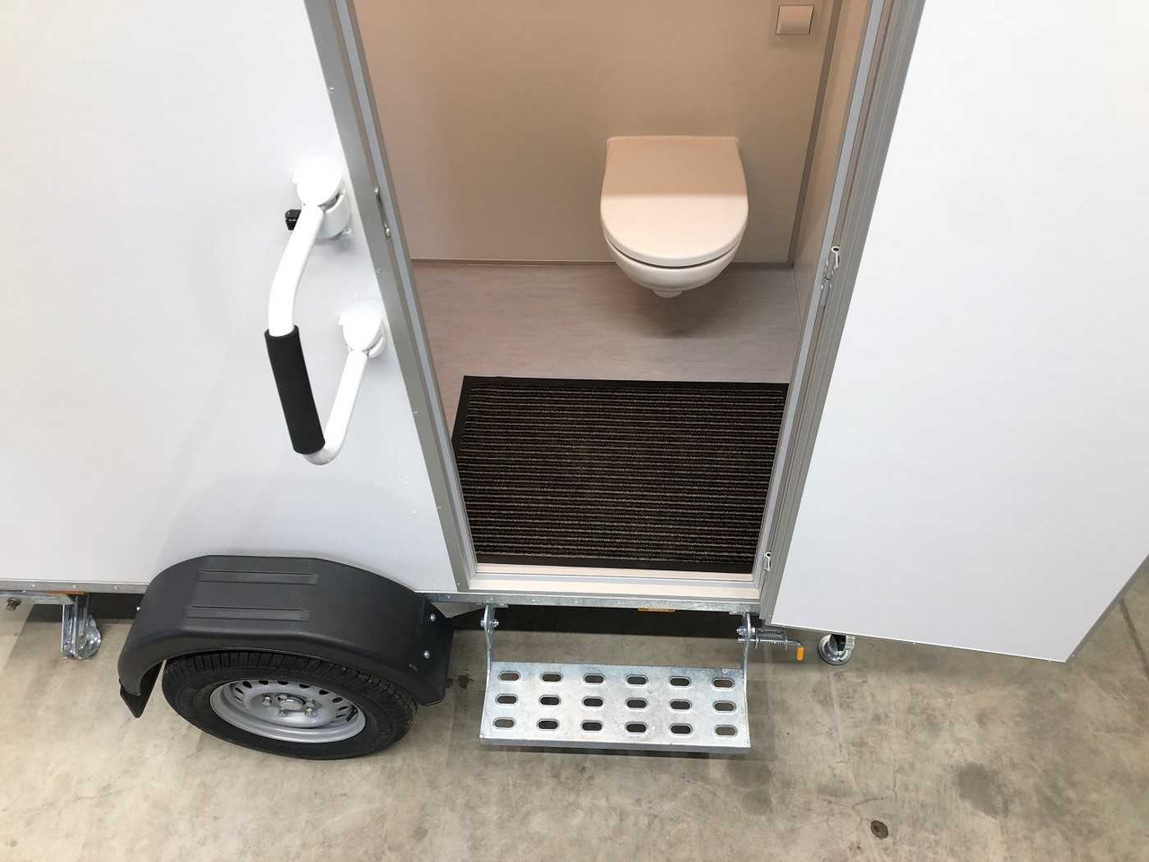 ROSEMEIER EW TA-NO Badanhänger mit WC ECO Toilettenanhänger - Conteneur comme habitat, Remorque: photos 5 ROSEMEIER EW TA-NO Badanhänger mit WC ECO Toilettenanhänger - Conteneur comme habitat, Remorque: photos 5