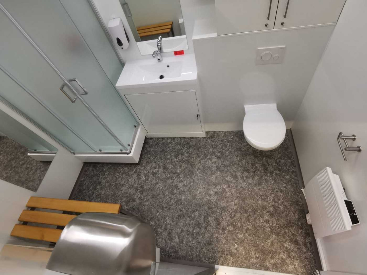 ROSEMEIER VE Badanhänger mit WC - silver H Toilettenanhänger - Conteneur comme habitat, Remorque: photos 5 ROSEMEIER VE Badanhänger mit WC - silver H Toilettenanhänger - Conteneur comme habitat, Remorque: photos 5
