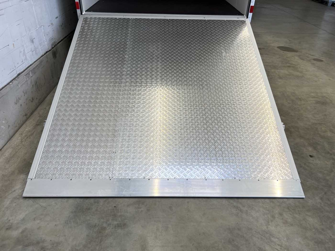 UNSINN UKH 3017-30-14 Kofferanhänger Hochlader - Remorque voiture: photos 3 UNSINN UKH 3017-30-14 Kofferanhänger Hochlader - Remorque voiture: photos 3