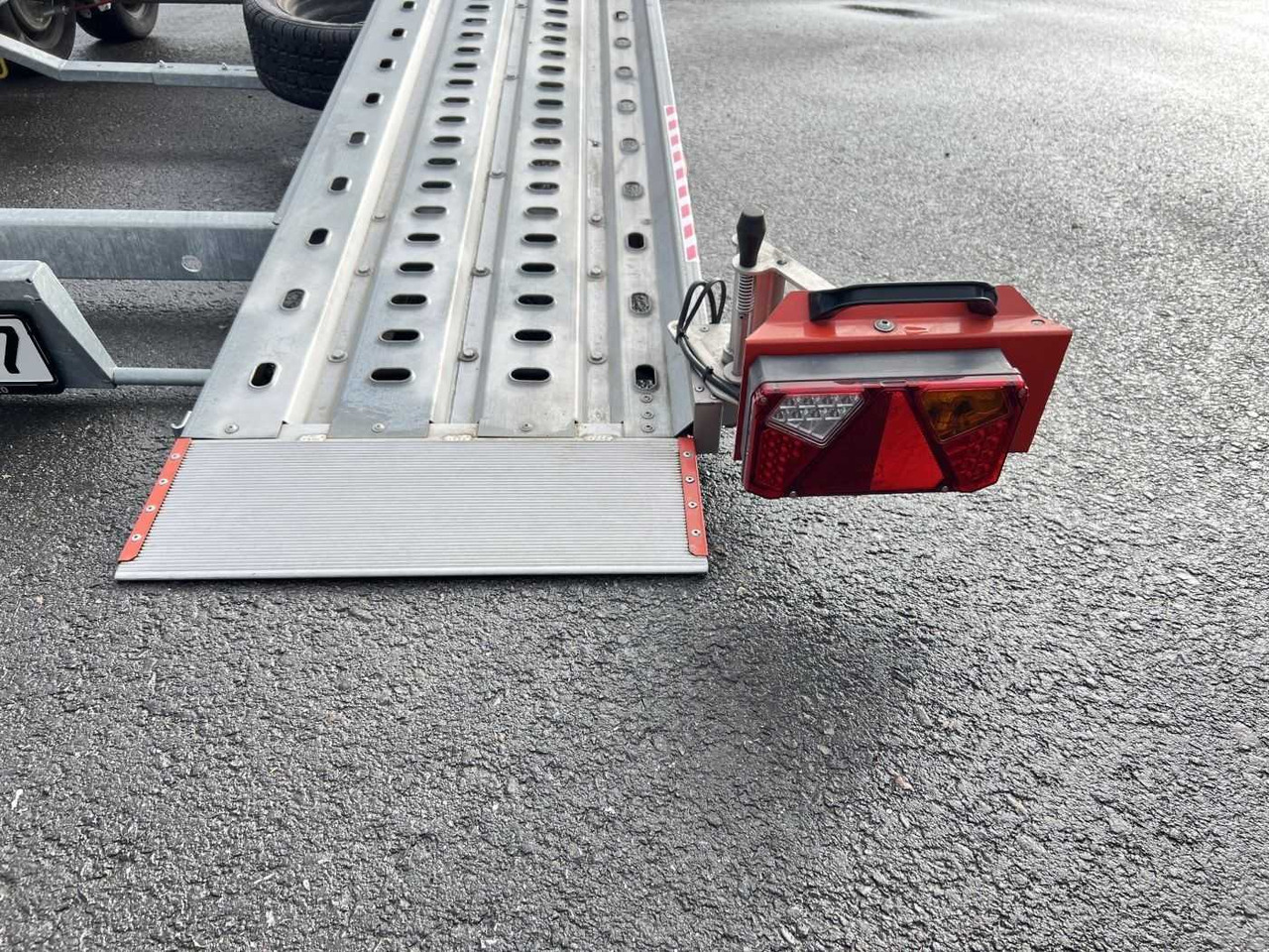 VEZEKO Imola S 35.47 Autotransporter - Remorque porte-voitures: photos 5 VEZEKO Imola S 35.47 Autotransporter - Remorque porte-voitures: photos 5