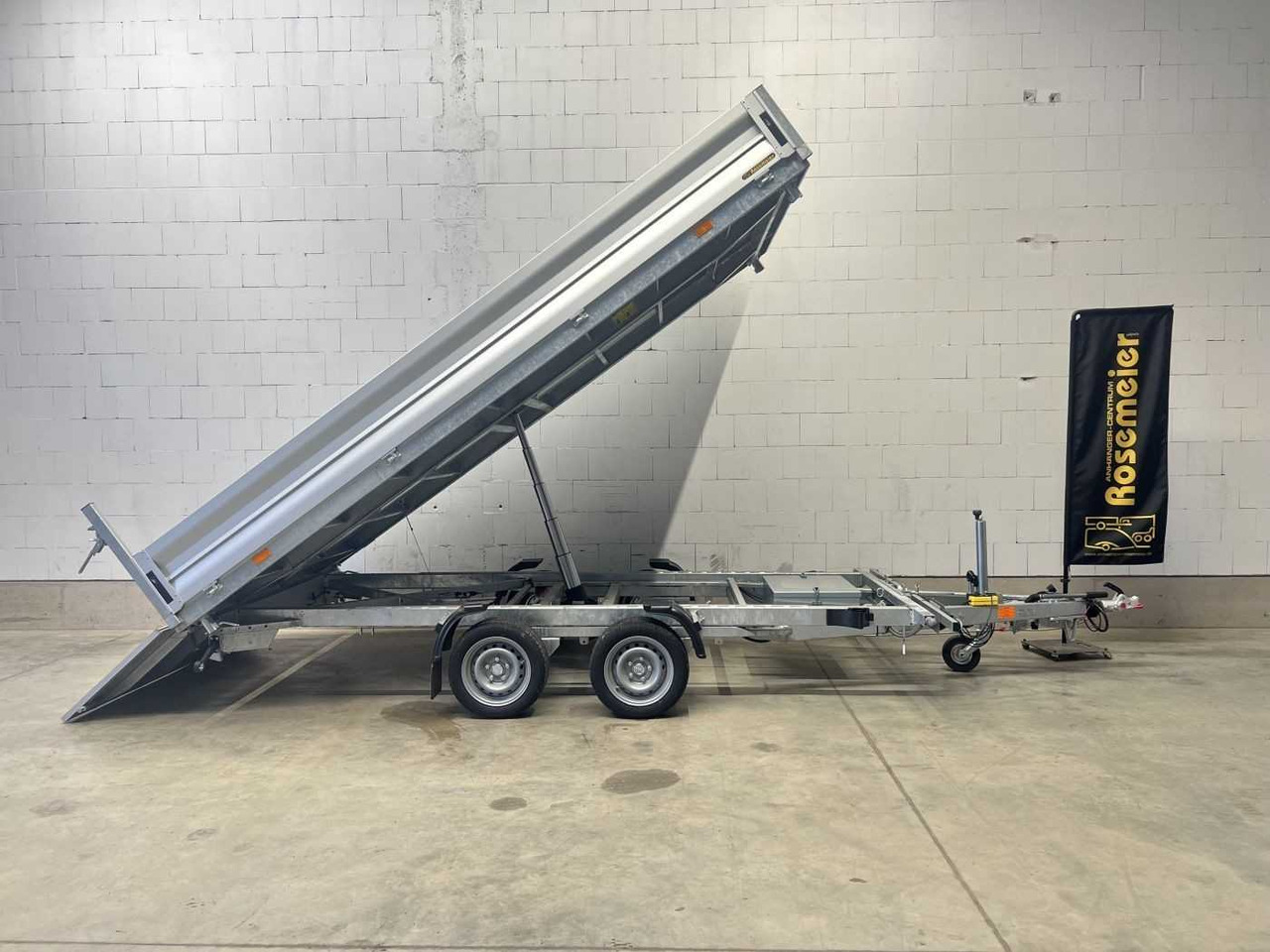 VEZEKO Juki 35.4 Multi Multidreiseitenkipper - Remorque benne: photos 1 VEZEKO Juki 35.4 Multi Multidreiseitenkipper - Remorque benne: photos 1