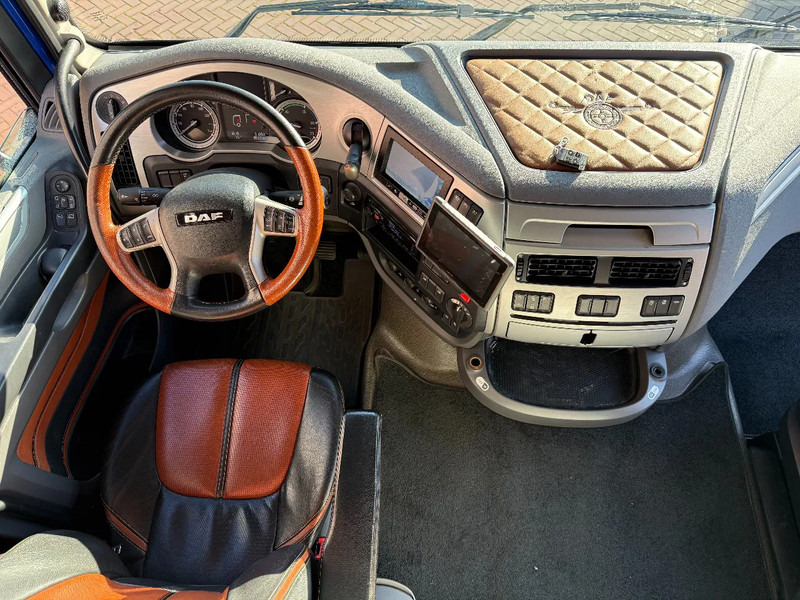 DAF XF 440 XF440 SSC / Night airco / Full leather interior / - Tracteur routier: photos 4 DAF XF 440 XF440 SSC / Night airco / Full leather interior / - Tracteur routier: photos 4