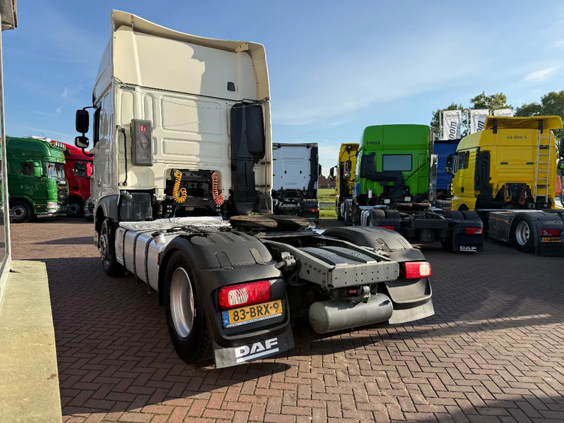 DAF XF 460 XF460 4x2 SSC / 2X Tank / only 887.721km / Holland Truck - Tracteur routier: photos 3 DAF XF 460 XF460 4x2 SSC / 2X Tank / only 887.721km / Holland Truck - Tracteur routier: photos 3