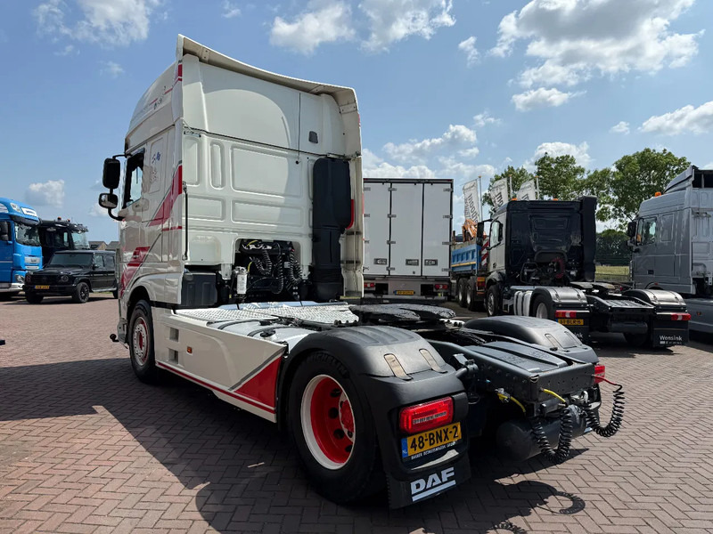 DAF XF 480 XF480 SSC 4X2 / EURO6 D / RETARDER / SPECIAL INTERIOR / NEW CONDITION / FULL AIR / NL TRUCK - Tracteur routier: photos 3 DAF XF 480 XF480 SSC 4X2 / EURO6 D / RETARDER / SPECIAL INTERIOR / NEW CONDITION / FULL AIR / NL TRUCK - Tracteur routier: photos 3