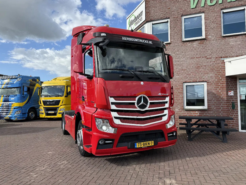 Mercedes-Benz Actros Actros 1842LS 4X2 Streamspace / ACC / Full MB service / Holland Truck - Tracteur routier: photos 1 Mercedes-Benz Actros Actros 1842LS 4X2 Streamspace / ACC / Full MB service / Holland Truck - Tracteur routier: photos 1