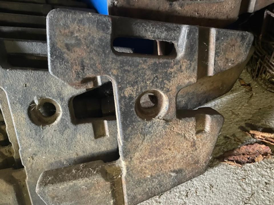 Frontgewichte (14 Stück) für Fiat Traktor - Contrepoids: photos 1 Frontgewichte (14 Stück) für Fiat Traktor - Contrepoids: photos 1