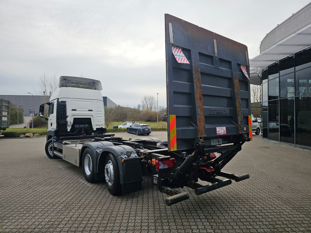 MAN TGS 26.500 6X2-4 - Camion porte-conteneur/ Caisse mobile: photos 4 MAN TGS 26.500 6X2-4 - Camion porte-conteneur/ Caisse mobile: photos 4