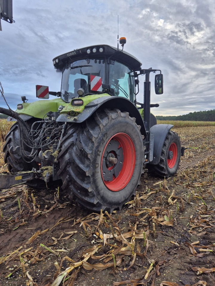 CLAAS Axion 870 - Tracteur agricole: photos 2 CLAAS Axion 870 - Tracteur agricole: photos 2