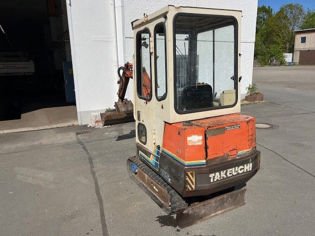 Takeuchi T B 15 A - Mini pelle: photos 4 Takeuchi T B 15 A - Mini pelle: photos 4