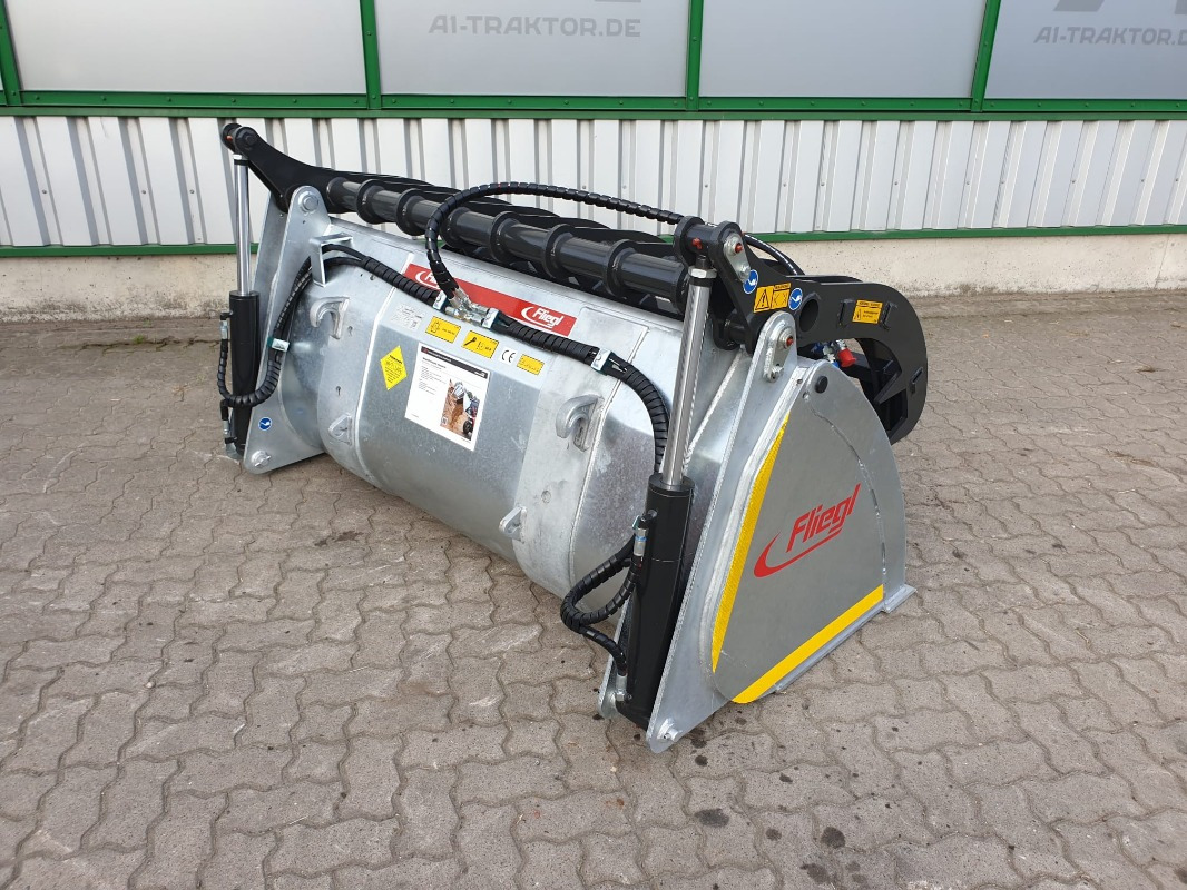 Fliegl SILOGREIFSCHAUFEL - Chargeur frontal pour tracteur: photos 4 Fliegl SILOGREIFSCHAUFEL - Chargeur frontal pour tracteur: photos 4