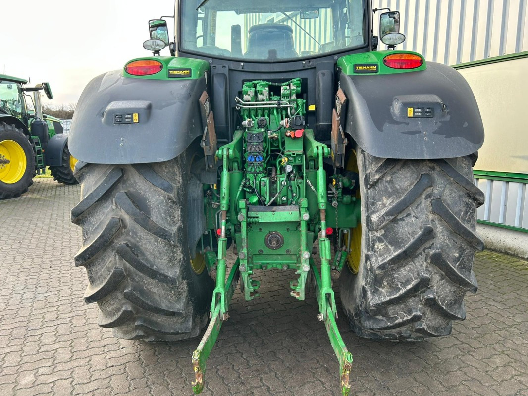 John Deere 6215R - Tracteur agricole: photos 5 John Deere 6215R - Tracteur agricole: photos 5