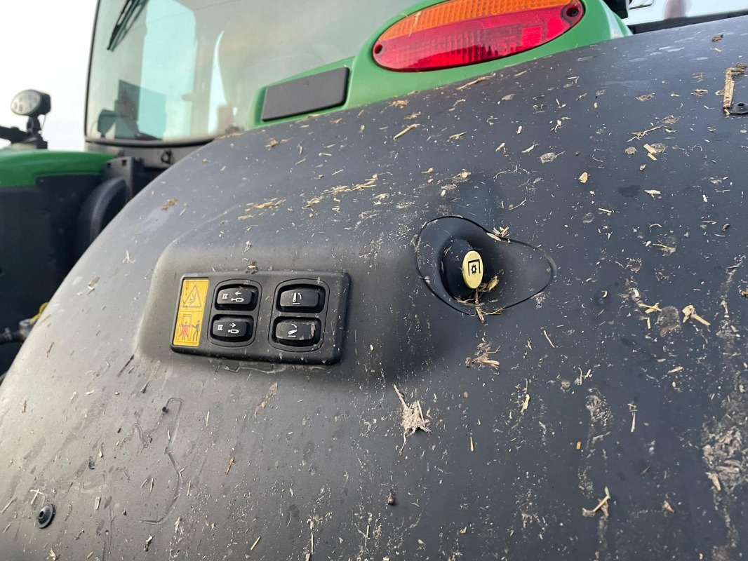 John Deere 6R 175 - Tracteur agricole: photos 3 John Deere 6R 175 - Tracteur agricole: photos 3