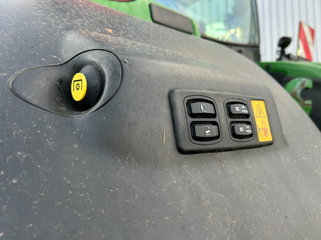 John Deere 6R 250 *MIETRÜCKLÄUFER* - Tracteur agricole: photos 3 John Deere 6R 250 *MIETRÜCKLÄUFER* - Tracteur agricole: photos 3