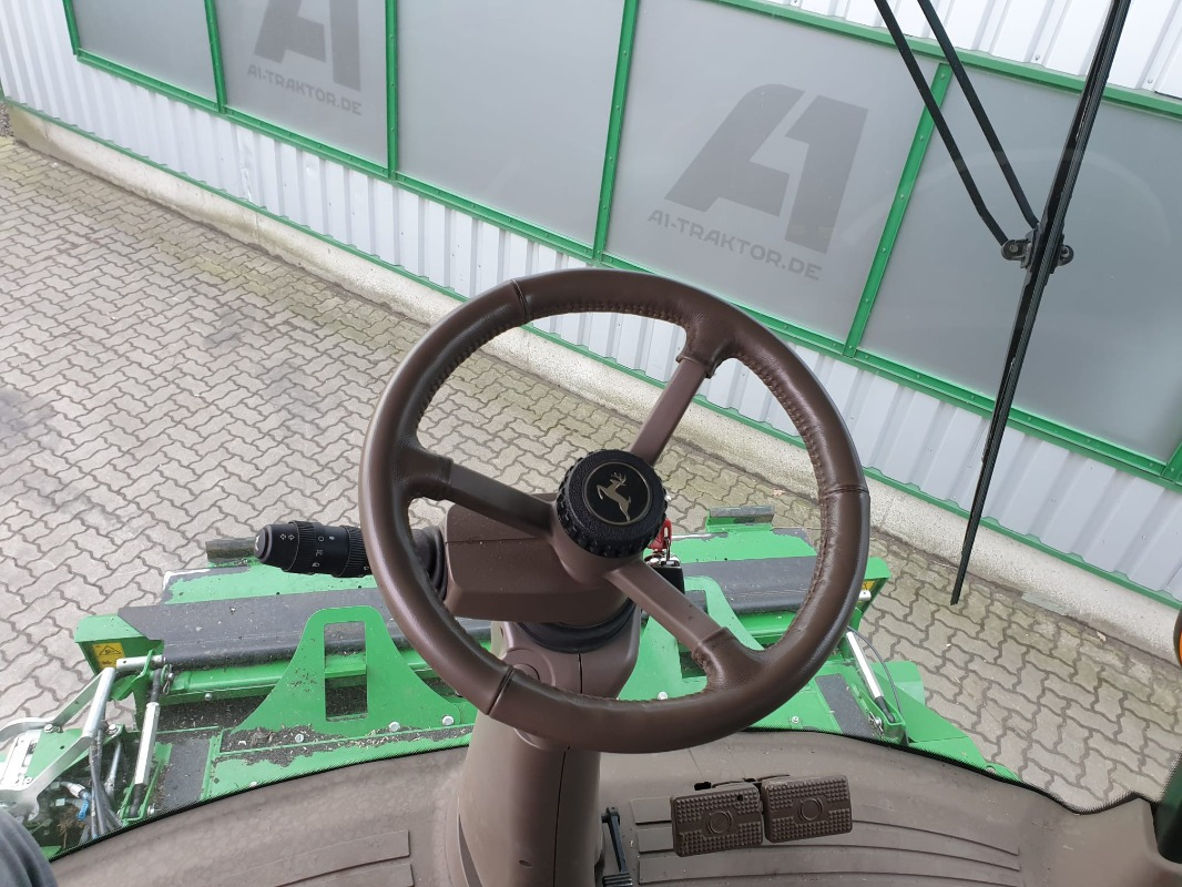John Deere T670 - Moissonneuse-batteuse: photos 3 John Deere T670 - Moissonneuse-batteuse: photos 3