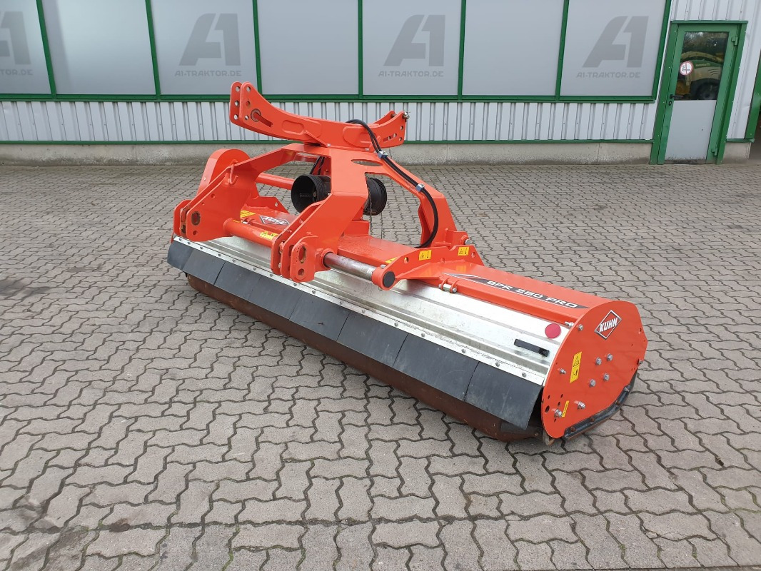 Kuhn BPR 280 PRO - Broyeur à axe horizontal: photos 3 Kuhn BPR 280 PRO - Broyeur à axe horizontal: photos 3