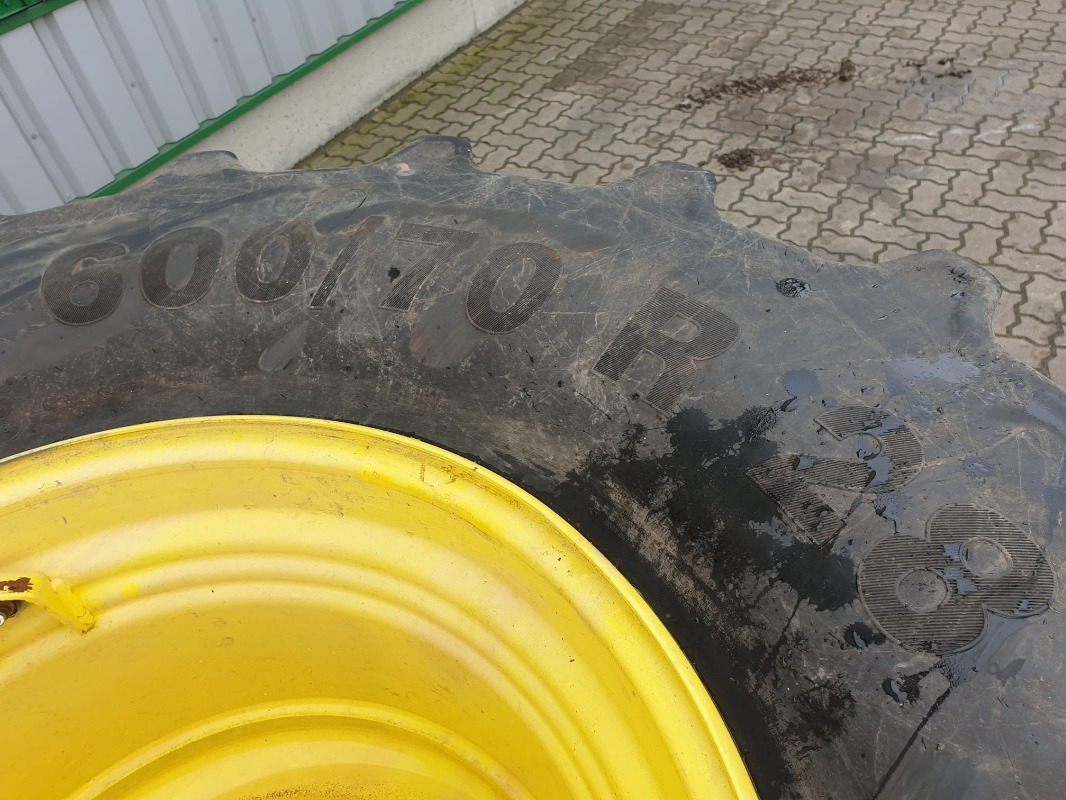 Mitas 600/70R38 - Pneus et jantes pour Machine agricole: photos 3 Mitas 600/70R38 - Pneus et jantes pour Machine agricole: photos 3