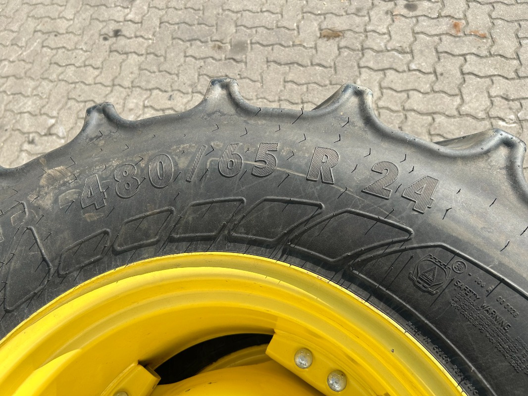 Mitas Kompletträder 540/65R38 480/65R24 - Pneu pour Machine agricole: photos 5 Mitas Kompletträder 540/65R38 480/65R24 - Pneu pour Machine agricole: photos 5