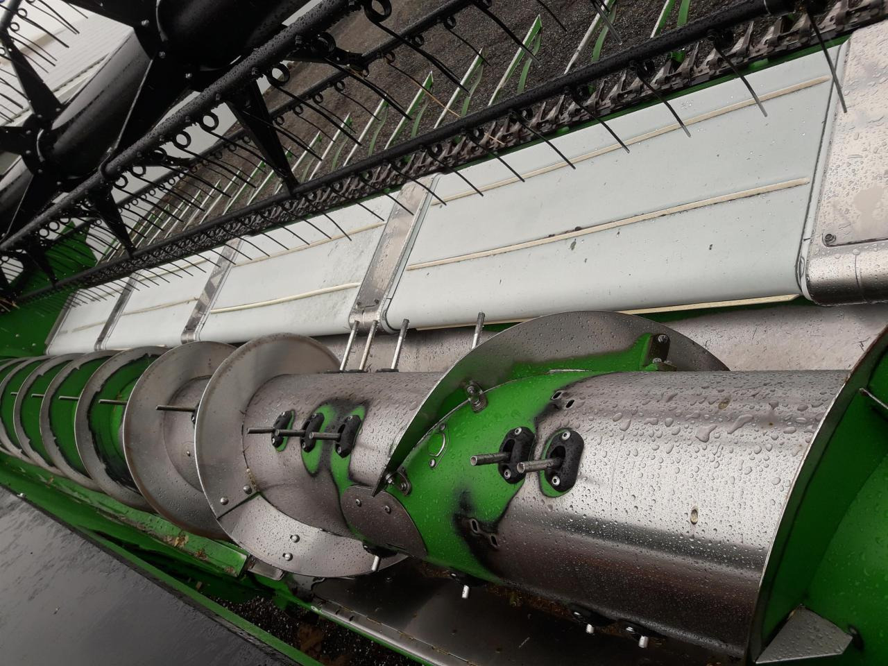 John Deere 635 Premium Flow - Accessoire aux ensileuses: photos 5 John Deere 635 Premium Flow - Accessoire aux ensileuses: photos 5