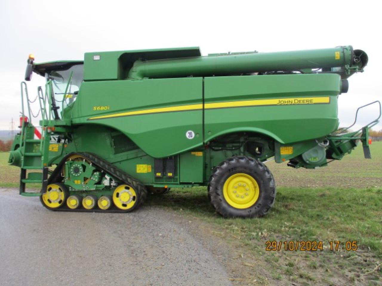 John Deere s680I - Moissonneuse-batteuse: photos 4 John Deere s680I - Moissonneuse-batteuse: photos 4