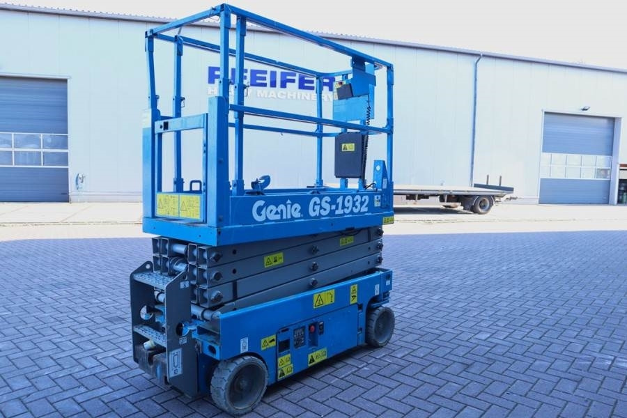 Genie GS1932 Electric, Working Height 7.8 m, 227kg Capac - Nacelle ciseaux: photos 2 Genie GS1932 Electric, Working Height 7.8 m, 227kg Capac - Nacelle ciseaux: photos 2
