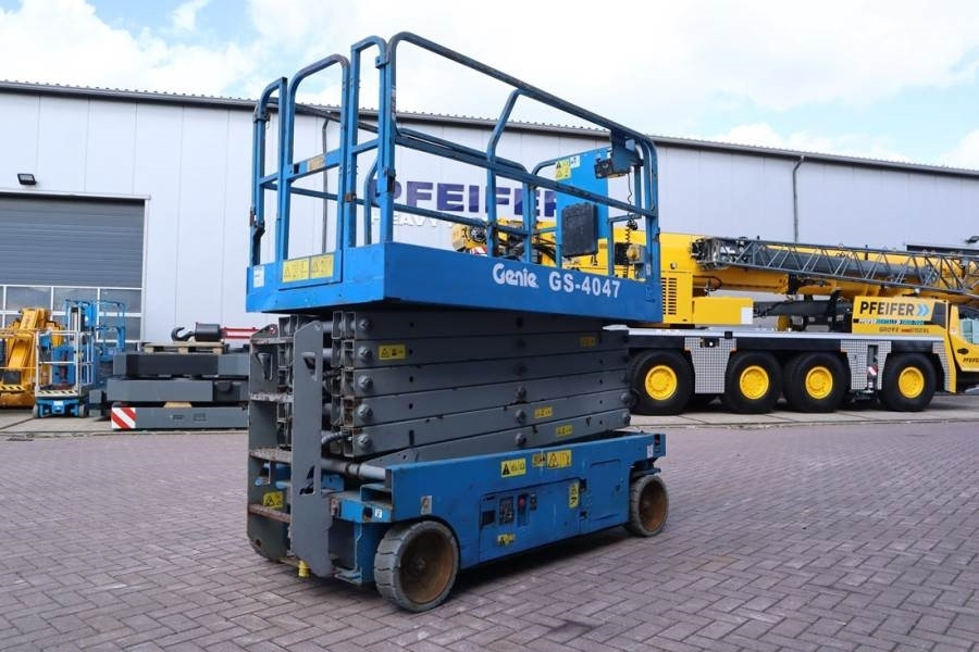 Genie GS4047 Electric, 14m Working Height, 350kg Capacit - Nacelle ciseaux: photos 2 Genie GS4047 Electric, 14m Working Height, 350kg Capacit - Nacelle ciseaux: photos 2
