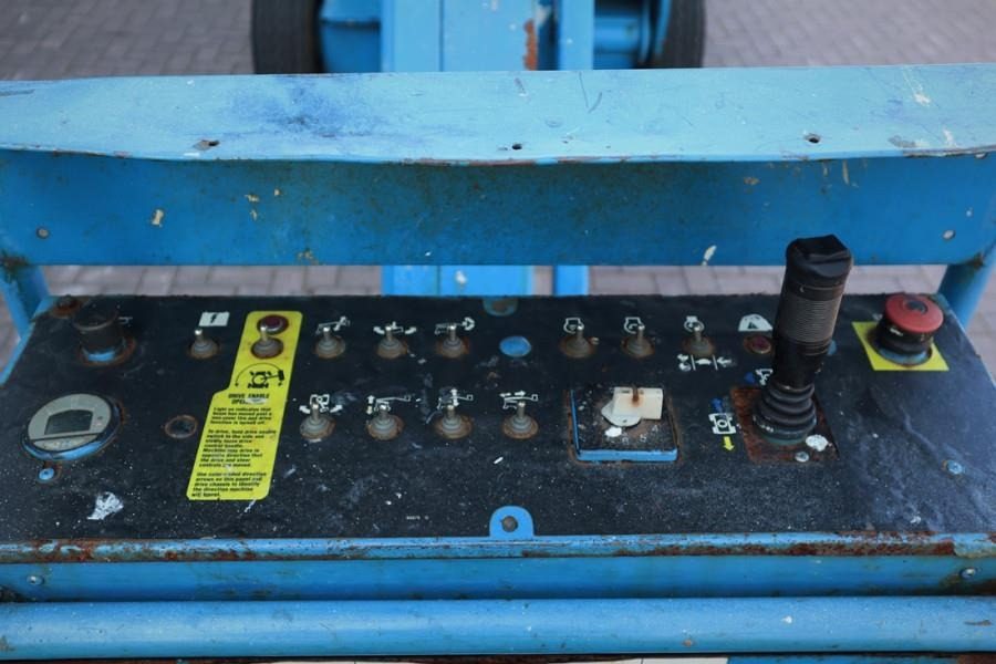 Genie Z45/25J Bi-Energy Diesel / Battery, 4x2 Drive, 16m - Nacelle articulée: photos 4 Genie Z45/25J Bi-Energy Diesel / Battery, 4x2 Drive, 16m - Nacelle articulée: photos 4