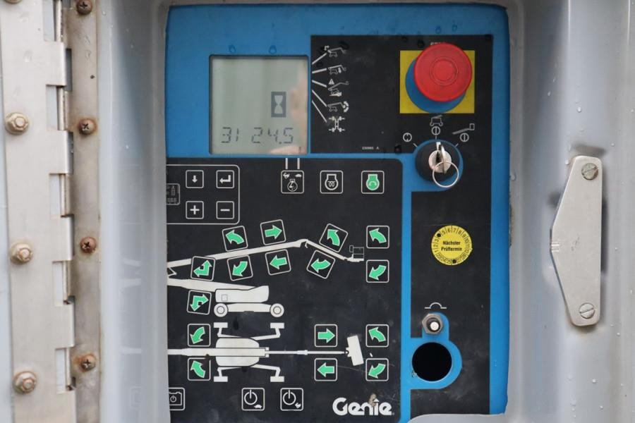 Genie ZX135/70 Diesel, 4x4x4 Drive, 43m Lifting Height, - Nacelle articulée: photos 4 Genie ZX135/70 Diesel, 4x4x4 Drive, 43m Lifting Height, - Nacelle articulée: photos 4