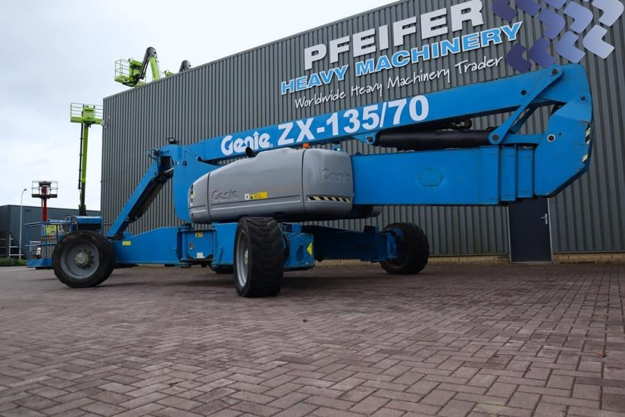 Genie ZX135/70 Diesel, 4x4x4 Drive, 43m Lifting Height, - Nacelle articulée: photos 2 Genie ZX135/70 Diesel, 4x4x4 Drive, 43m Lifting Height, - Nacelle articulée: photos 2