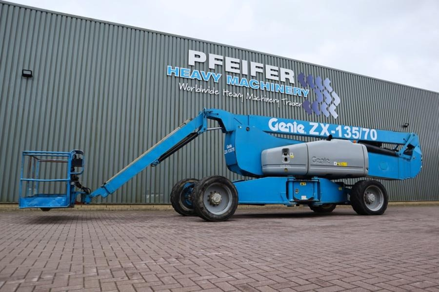 Genie ZX135/70 Diesel, 4x4x4 Drive, 43m Lifting Height, - Nacelle articulée: photos 1 Genie ZX135/70 Diesel, 4x4x4 Drive, 43m Lifting Height, - Nacelle articulée: photos 1